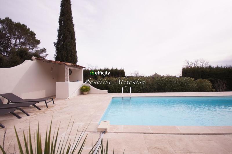 Maison - 200 m² - 6 pièces