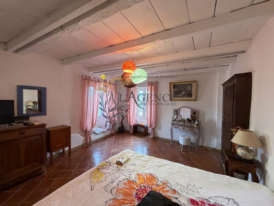 Appartement - 180 m² - 7 pièces