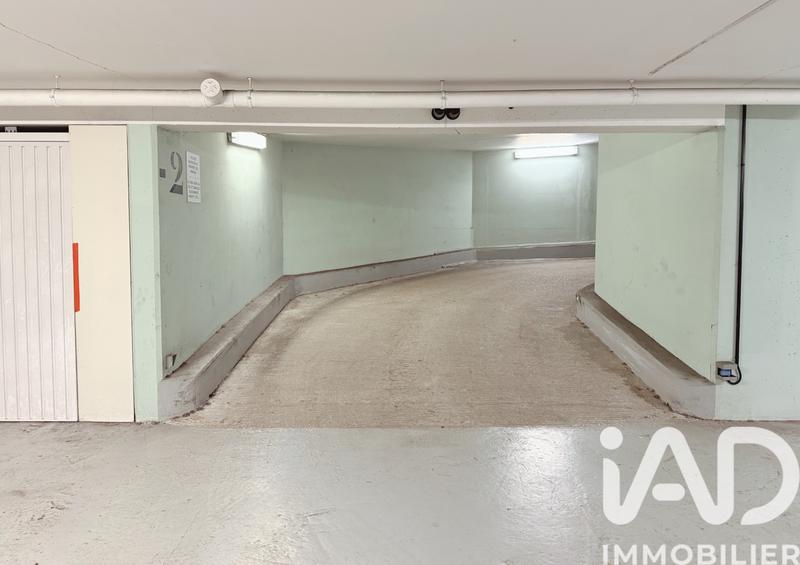 Parking - 12 m²
