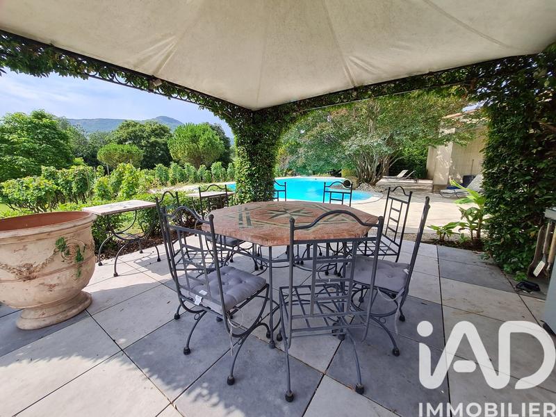 Maison de maîtres - 195 m² - 6 pièces