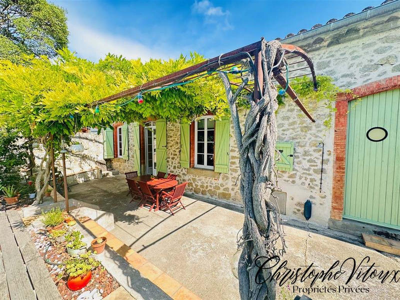 Maison - 231 m² - 7 pièces