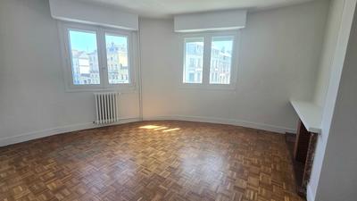 Appartement - 83 m² - 5 pièces