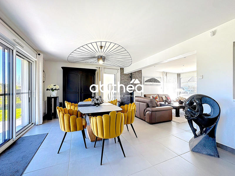 Maison - 172 m² - 6 pièces