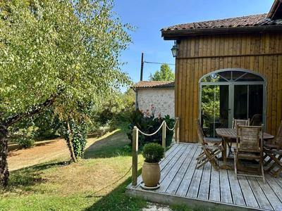 Maison - 260 m² - 8 pièces