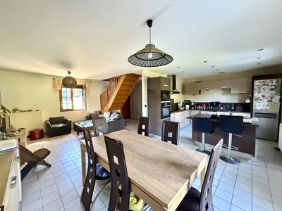 Maison - 116 m² - 6 pièces