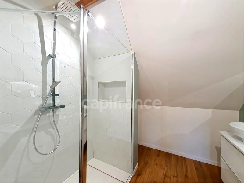 Fermette - 274 m² - 6 pièces