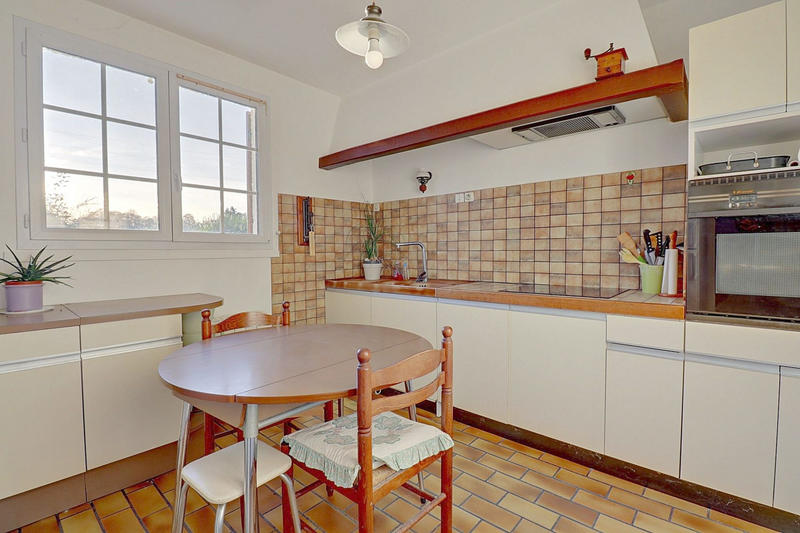 Maison - 137 m² - 5 pièces