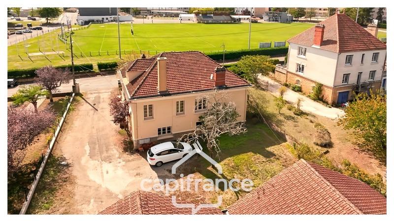 Maison - 90 m² - 4 pièces