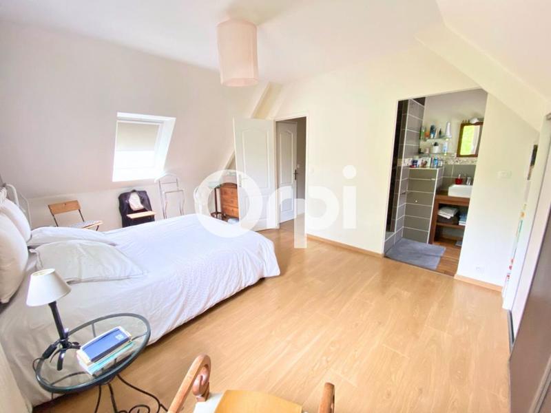 Maison - 203 m² - 7 pièces