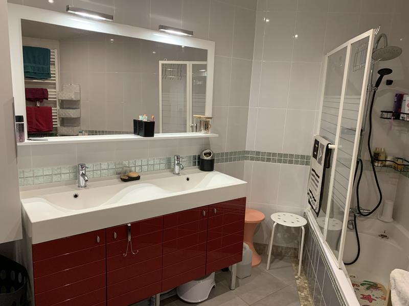 Appartement - 100 m² - 3 pièces