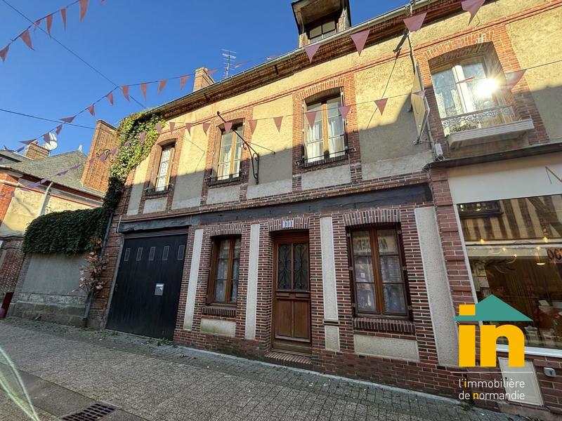 Maison de ville - 106 m² - 4 pièces