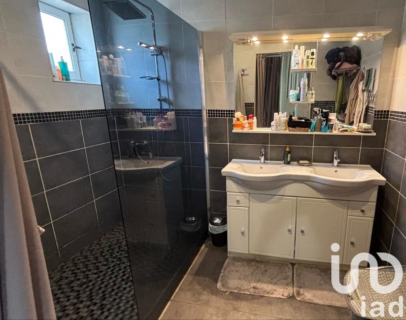 Maison - 206 m² - 9 pièces