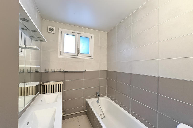 Appartement - 92 m² - 3 pièces