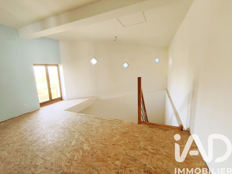 Maison - 163 m² - 9 pièces