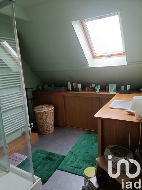 Maison - 235 m² - 4 pièces