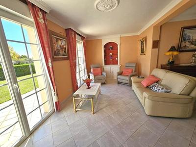 Maison - 121 m² - 5 pièces