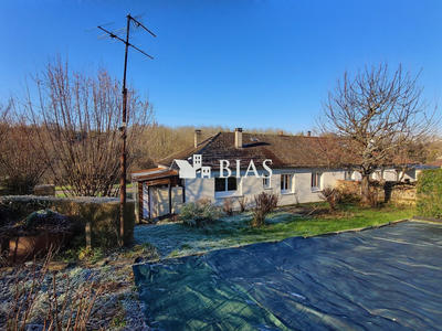 Maison - 75 m² - 5 pièces