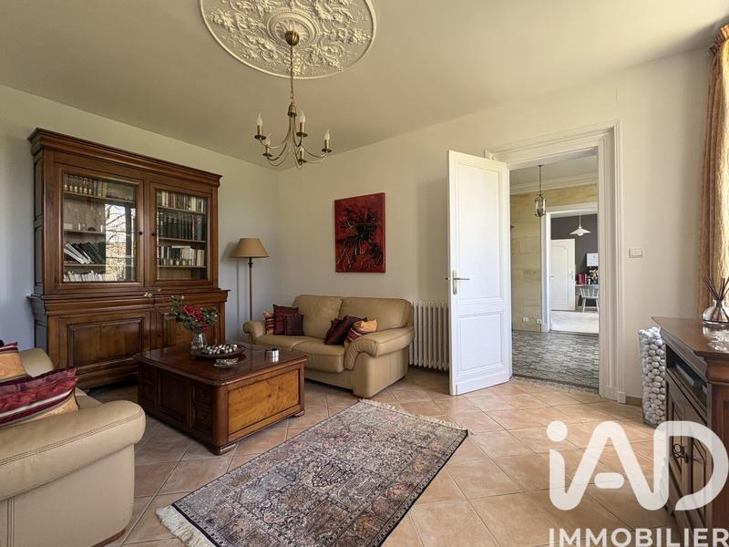 Maison - 228 m² - 11 pièces