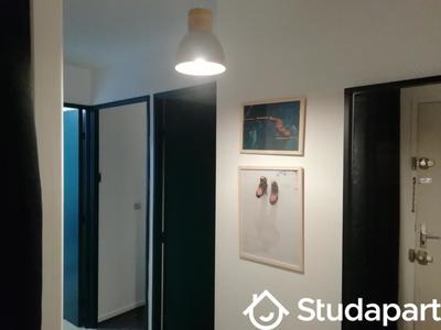 Chambre - 10 m² - 1 pièce