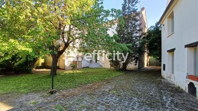 Maison - 289 m² - 8 pièces