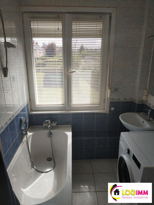 Maison - 70 m² - 8 pièces