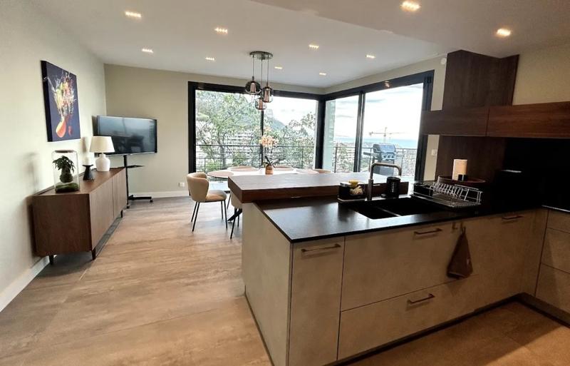 Villa - 235 m² - 6 pièces