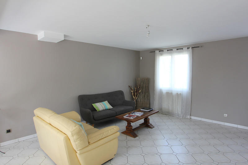 Maison - 122 m² - 6 pièces