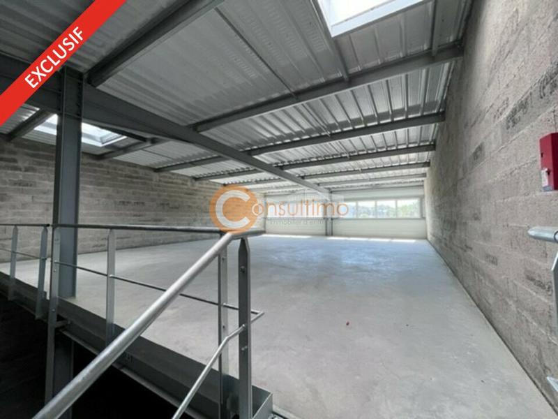 Local d'activité / Entrepôt - 342 m²