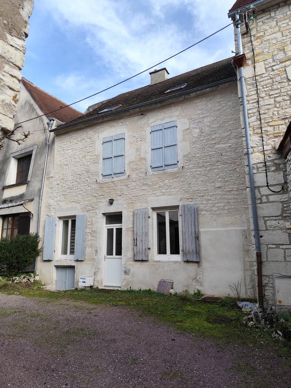 Maison - 1 m² - 4 pièces