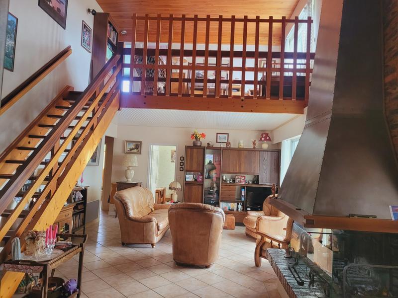 Maison - 170 m² - 6 pièces