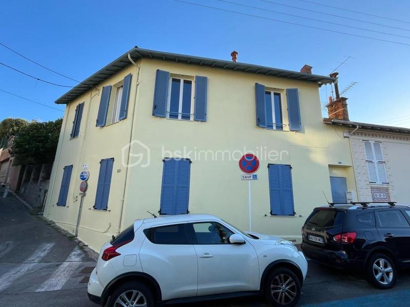 Appartement - 76 m² - 5 pièces