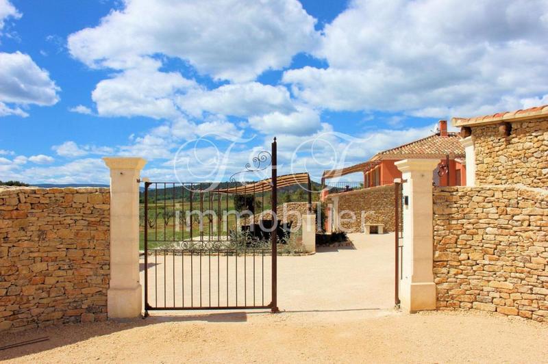 Propriété - 130 m²