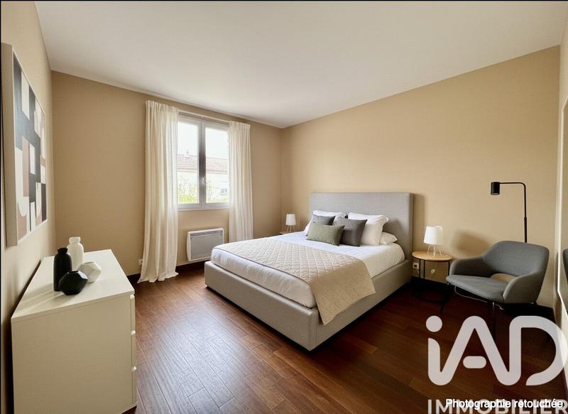 Appartement - 98 m² - 4 pièces