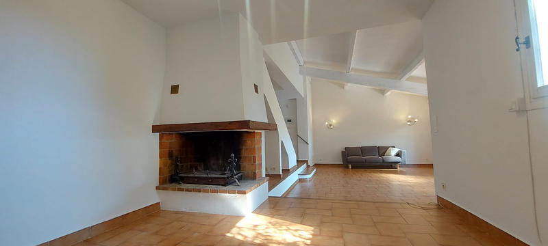Maison - 206 m² - 7 pièces
