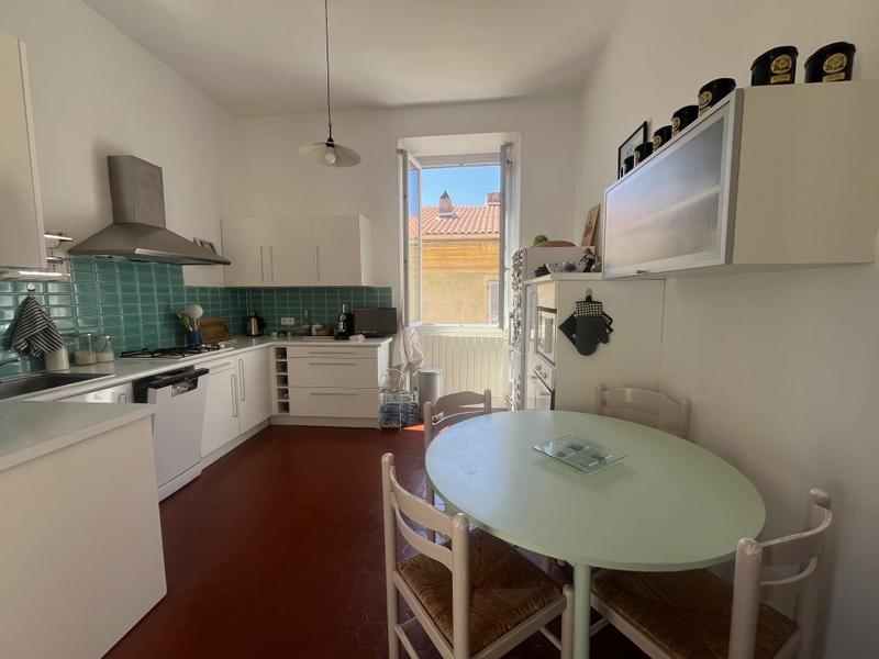 Appartement - 92 m² - 4 pièces