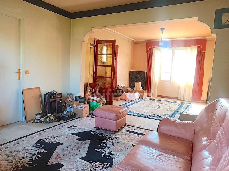 Maison - 246 m² - 6 pièces