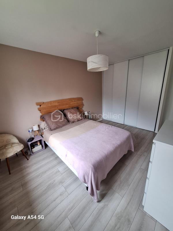 Maison traditionnelle - 100 m² - 5 pièces