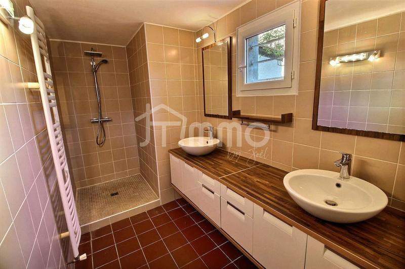 Villa - 189 m² - 7 pièces