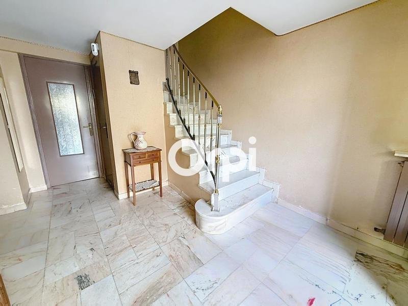 Maison - 167 m² - 6 pièces