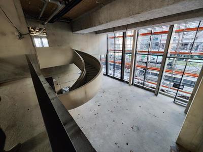 Bureau - 750 m² - 3 pièces