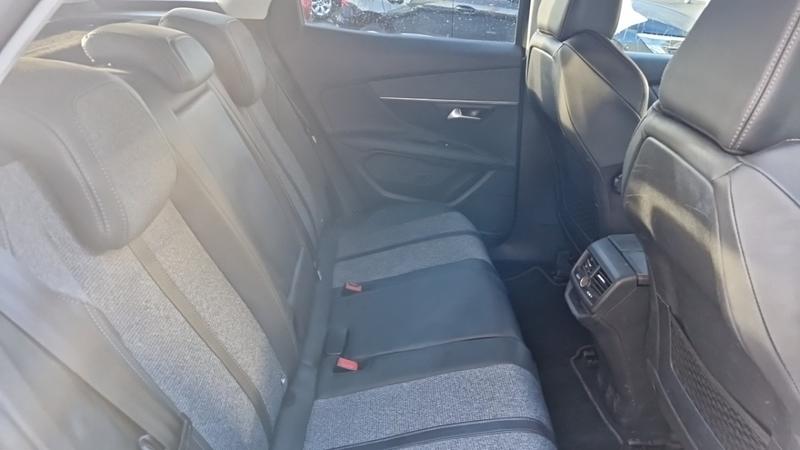 Peugeot 3008 Bluehdi 130ch Ss Eat8 Allure