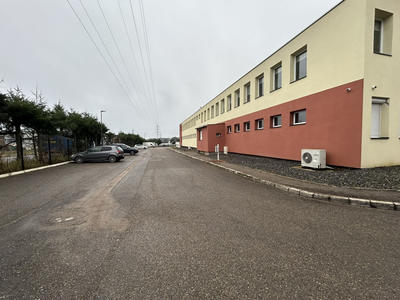 Local commercial - 2 248 m²