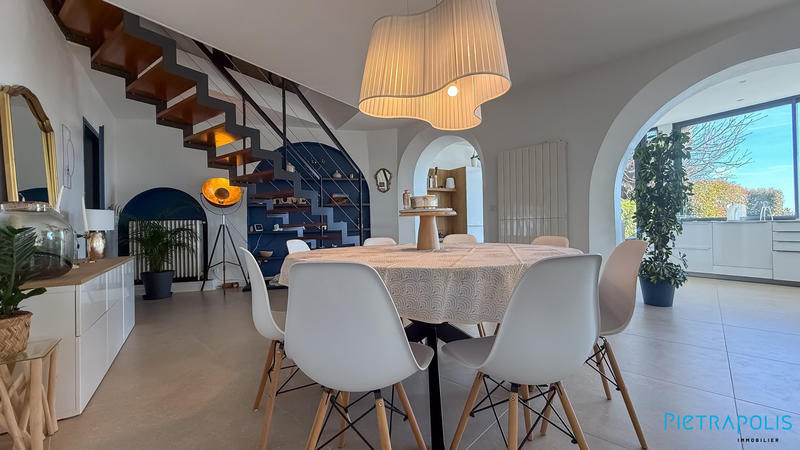 Maison ancienne - 247 m² - 9 pièces