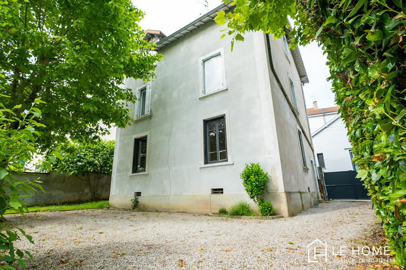 Appartement - 79 m² - 4 pièces