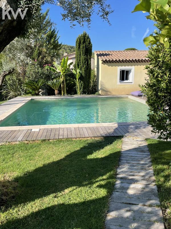 Maison d'architecte - 221 m² - 9 pièces