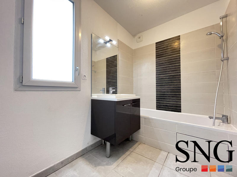 Appartement - 85 m² - 4 pièces