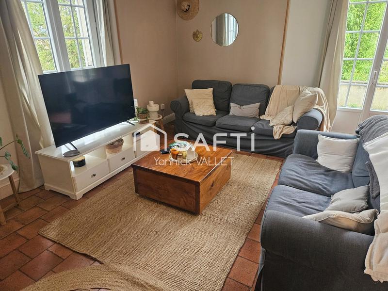 Maison - 137 m² - 8 pièces