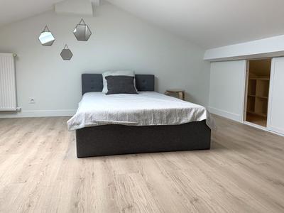 Appartement - 154 m² - 8 pièces