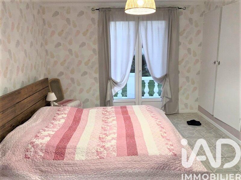 Maison - 213 m² - 6 pièces