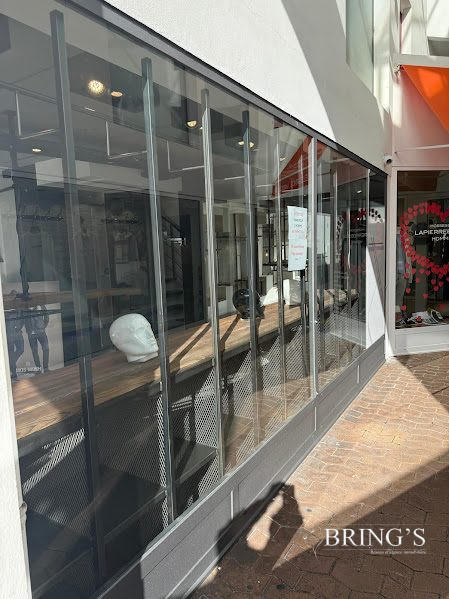 Fonds de commerce - Magasins - 72 m²